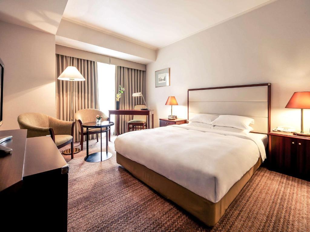 The Cypress Mercure Hotel Nagoya Bagian luar foto