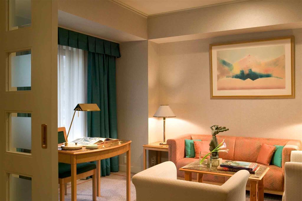 The Cypress Mercure Hotel Nagoya Bagian luar foto