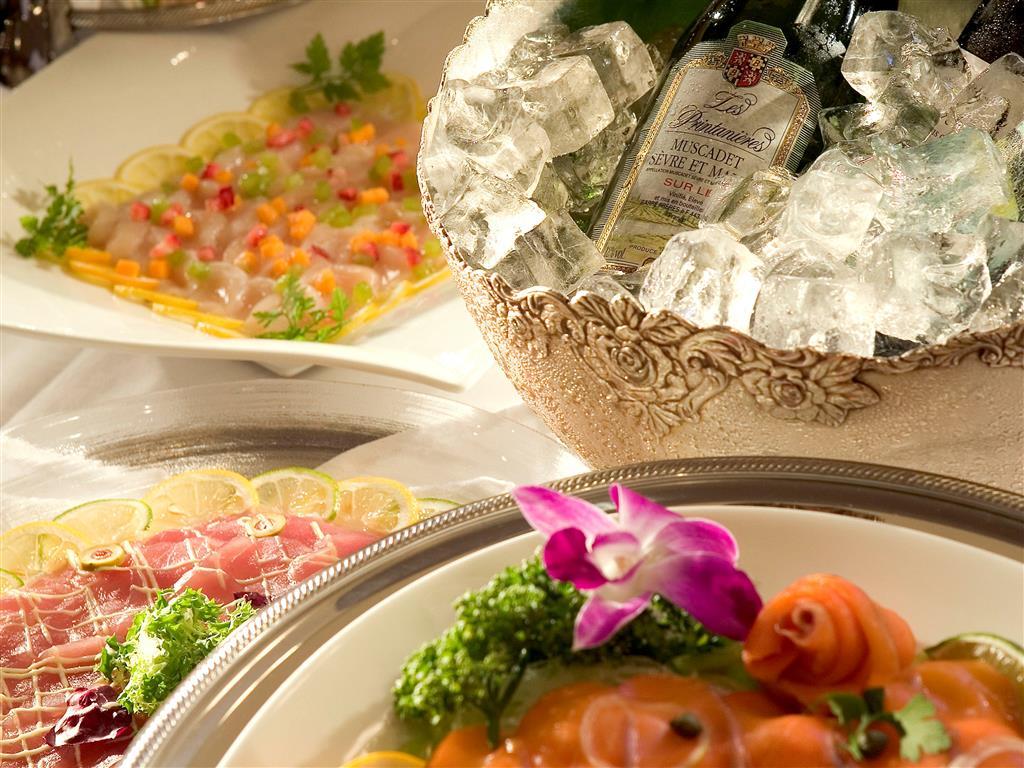 The Cypress Mercure Hotel Nagoya Bagian luar foto