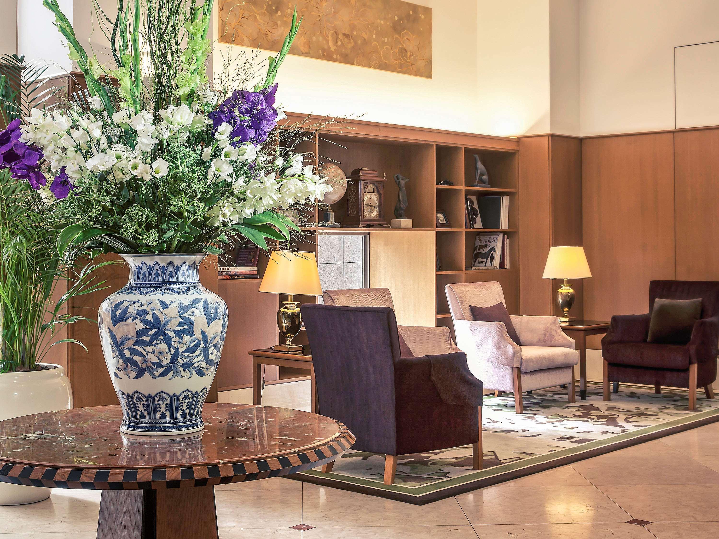 The Cypress Mercure Hotel Nagoya Bagian luar foto